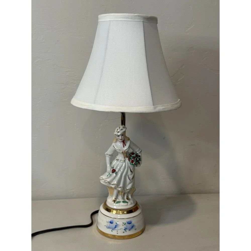 Vintage‎ Porcelain Lady Nightlight Table Lamp Retro Boudoir Light Gold Trim